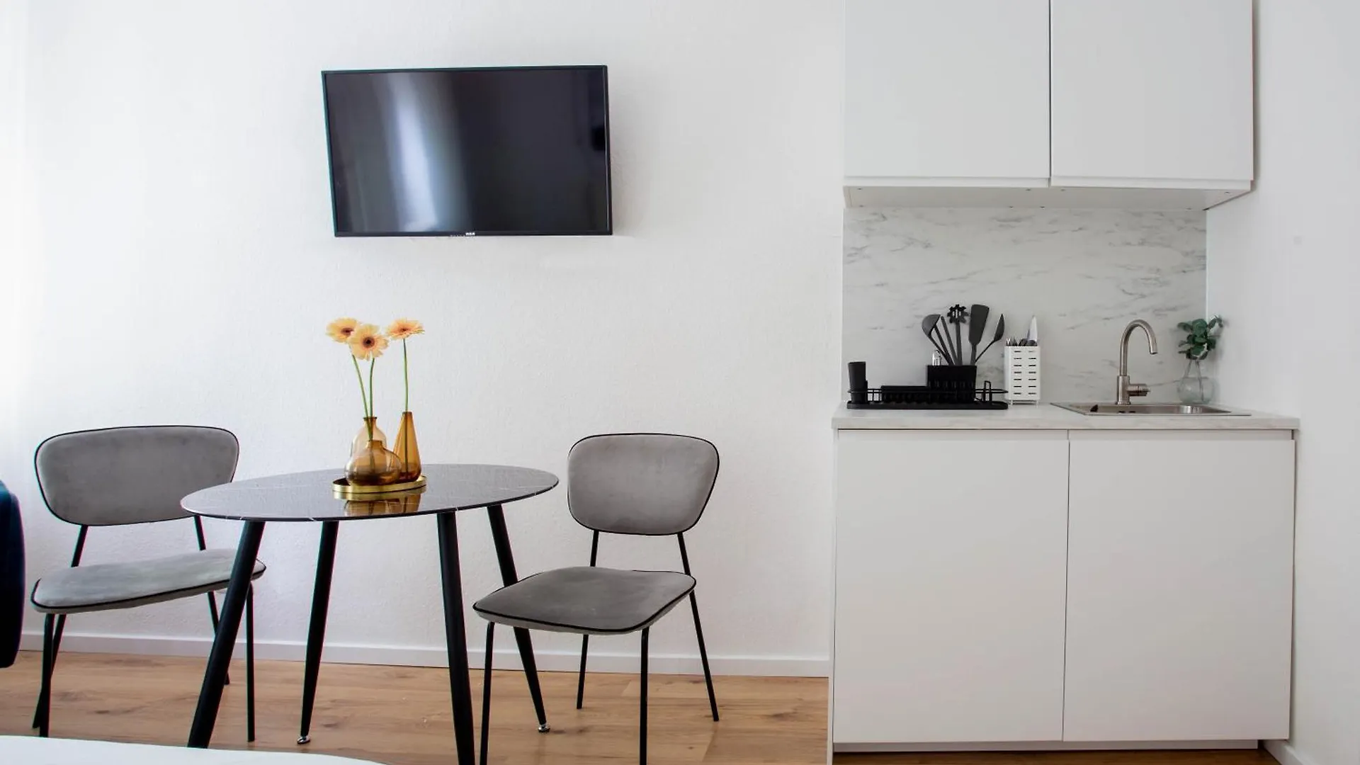 Bh5 Ron Apartment Berlin 0*,