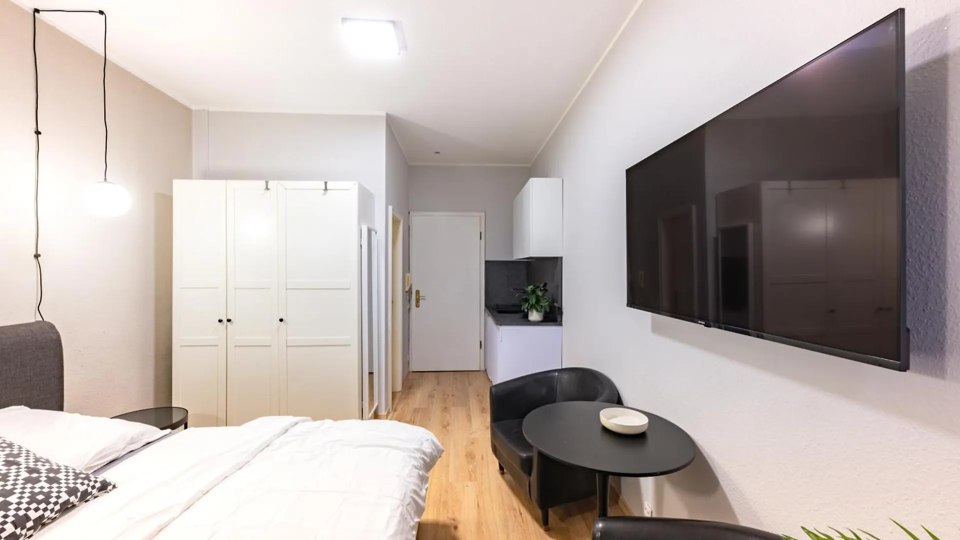 Bh5 Ron Apartment Berlin 0*,  Germany