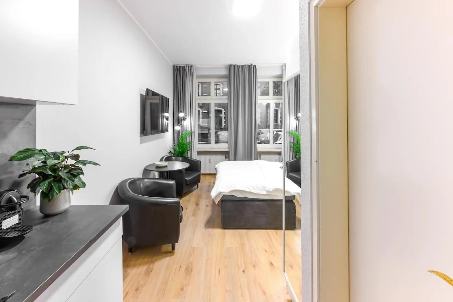 Bh5 Ron Apartment Berlin Germany