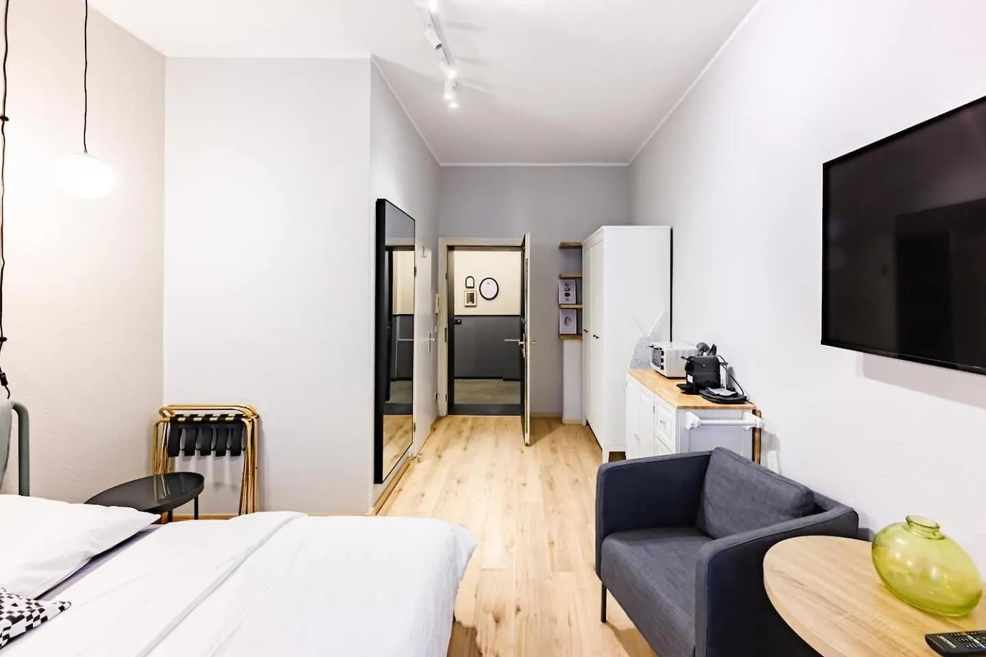 Bh5 Ron Apartment Berlin